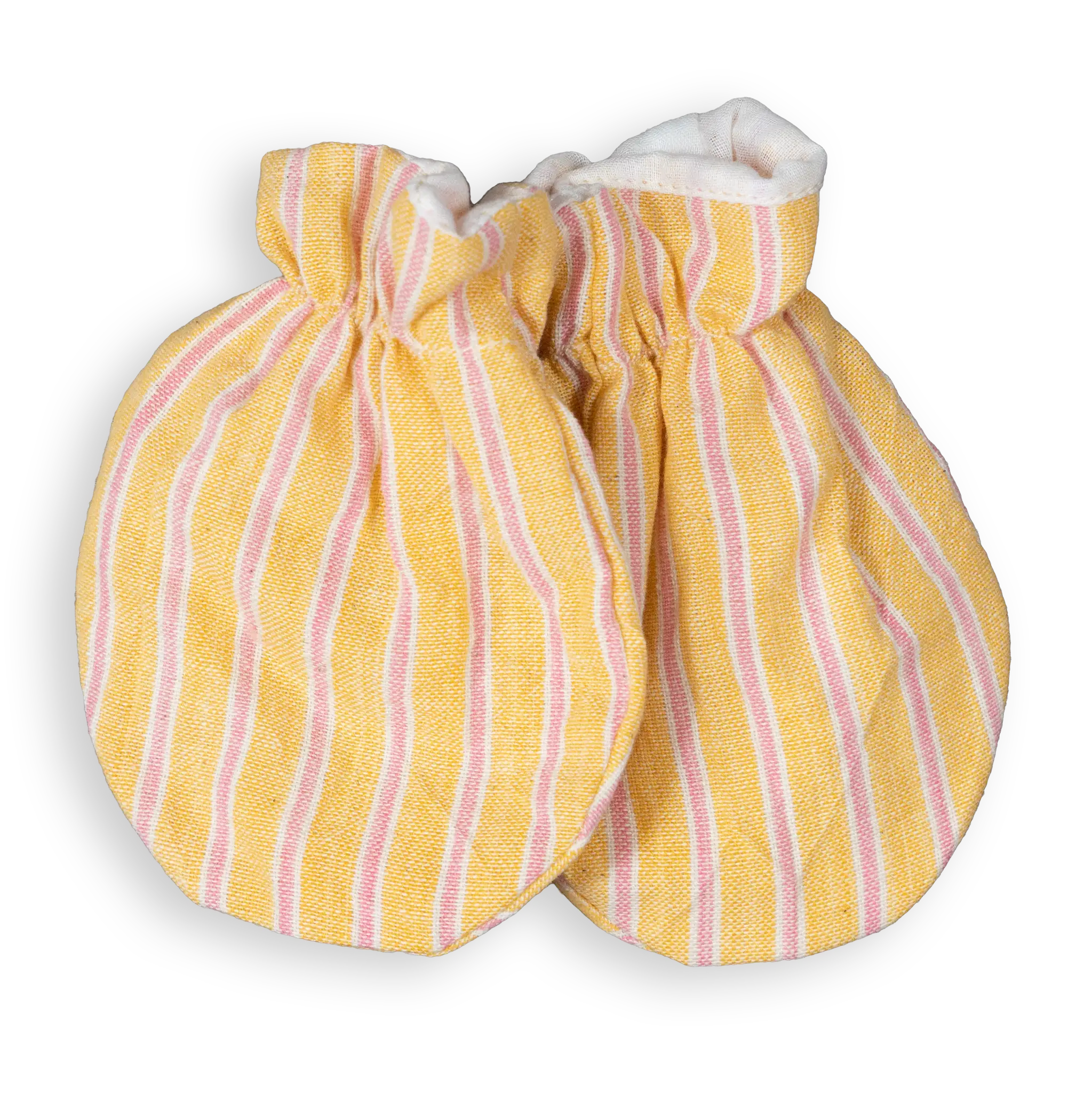 Kokroma Anti-Scratch Mittens are available with colourful patterns made with 100% soft cotton. Recommended for infants 0-6 months old.