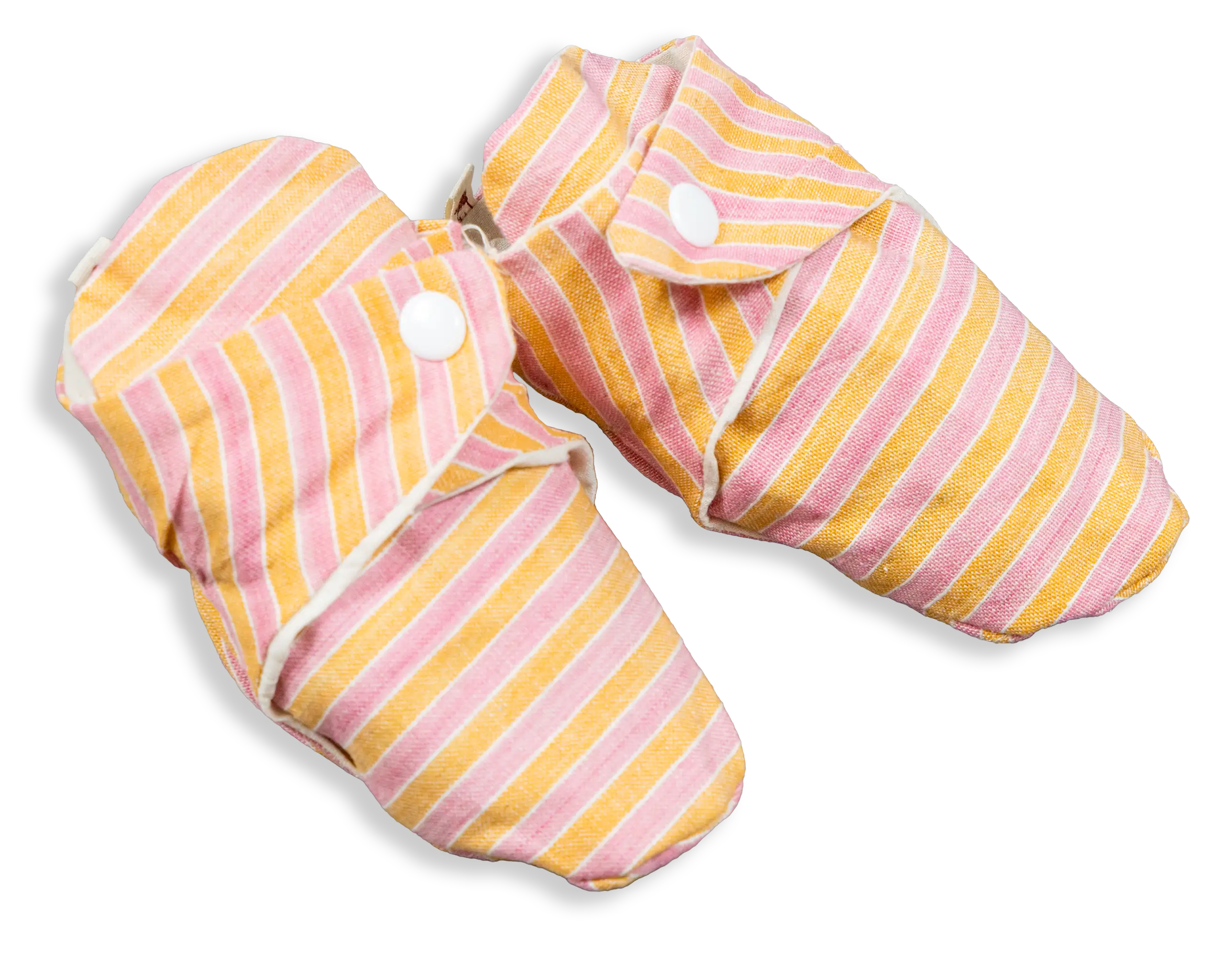 Booties are ideal to keep your newborn's feet cozy and warm. These Booties are fully lined and fastened with a snap.