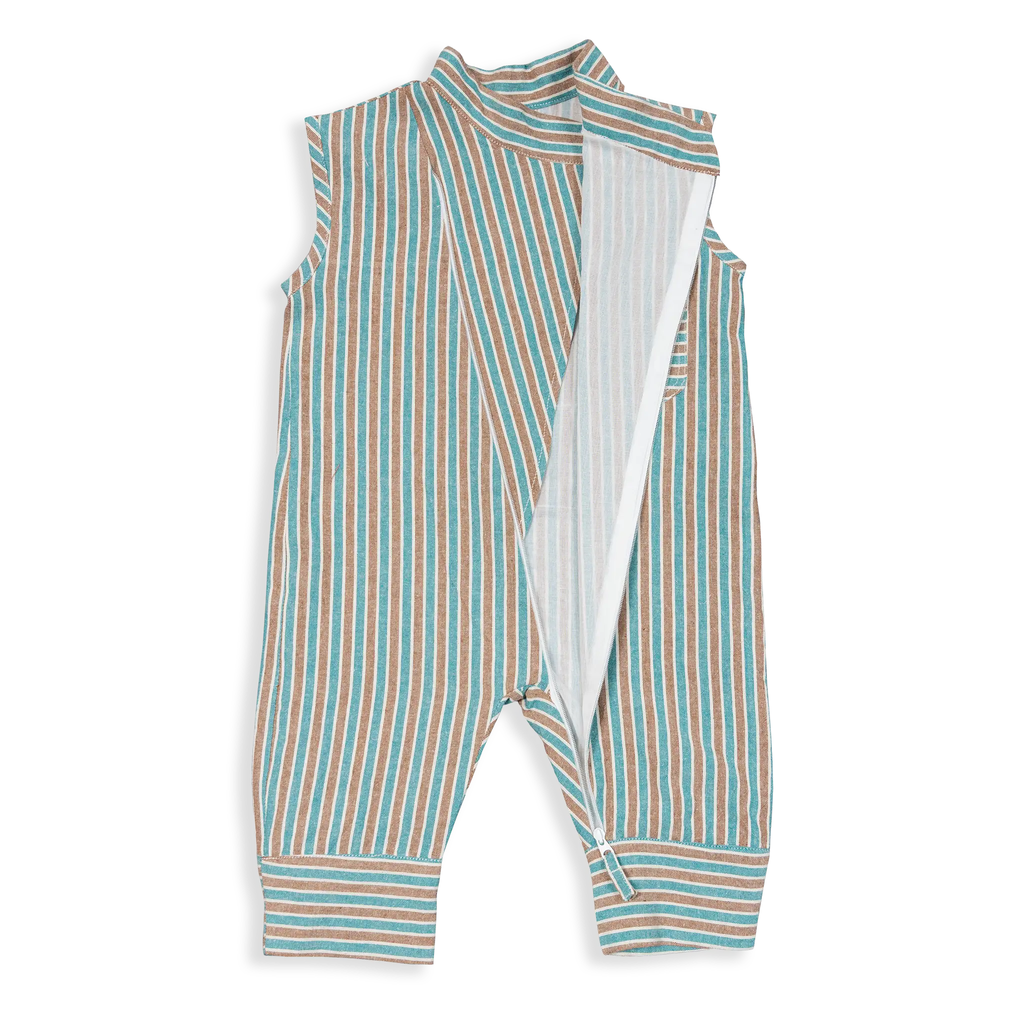 Sleeveless Summer Jumpsuit, made with 100% cotton and muslin weave inner layers for softness and breathability. With a convenient YKK zipper and side pockets, this jumpsuit offers a relaxed, comfortable fit for all occasions.