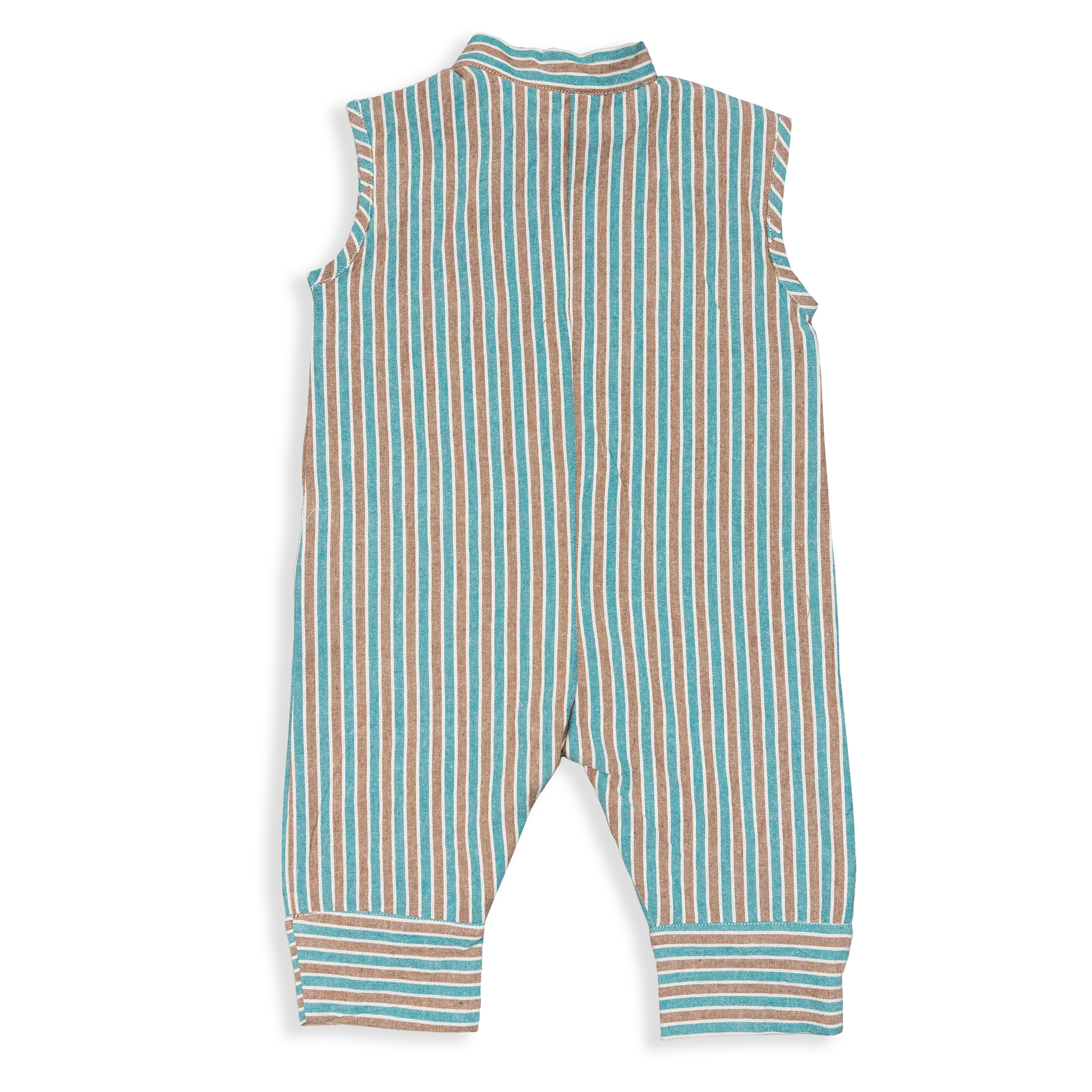 Sleeveless Summer Jumpsuit, made with 100% cotton and muslin weave inner layers for softness and breathability. With a convenient YKK zipper and side pockets, this jumpsuit offers a relaxed, comfortable fit for all occasions.